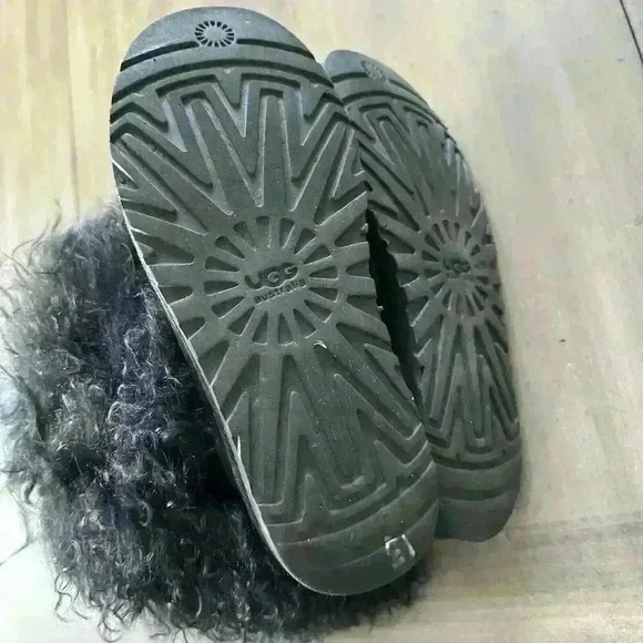 UGG Mongolian Short Boots Black 6 Super Fun Soft 37 - Picture 12 of 16